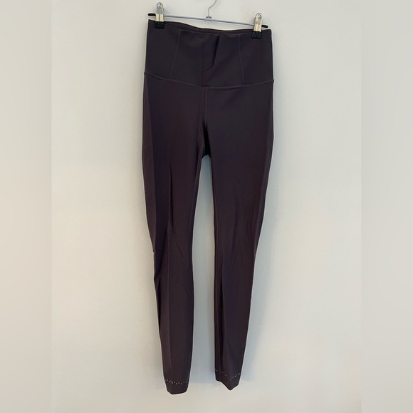 Lululemon Compression 28” High Rise Leggings, Size 4 - Picture 3 of 7